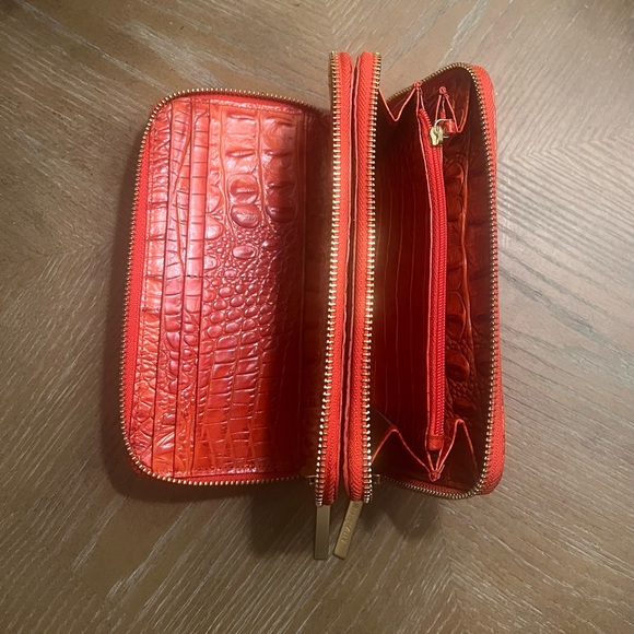Brahmin “DOUBLE” Zip Around Wallet/Clutch - Picture 6 of 16